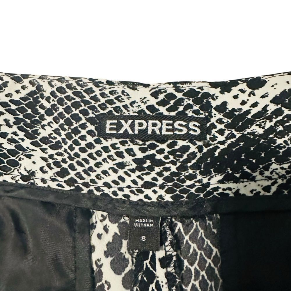 Express Black & White Snakeskin Python Print Sati… - image 5